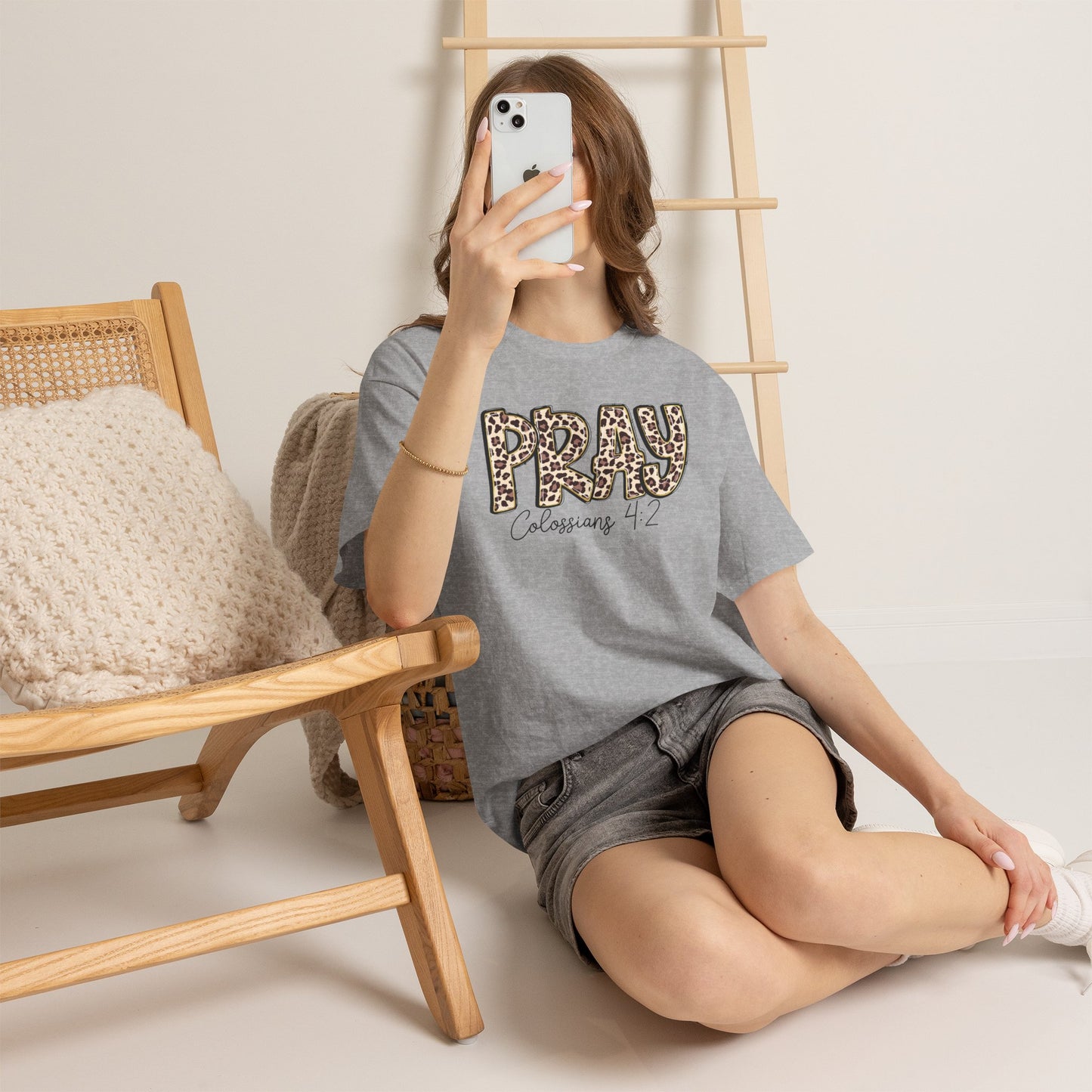 Pray Leopard Tee "Colossians 4:2"