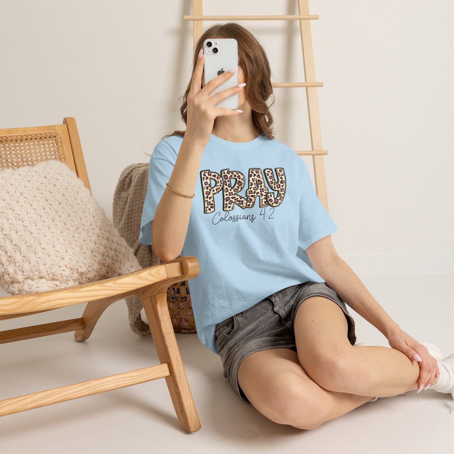 Pray Leopard Tee "Colossians 4:2"